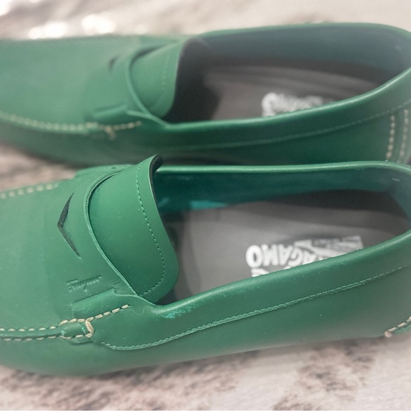 Salvatore Ferragamo Men's "Lake" Green Leather Driving Moccasins Shoes - Picture 4 of 13